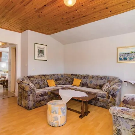 Two-bedroom Holiday In Opuzen Holiday home